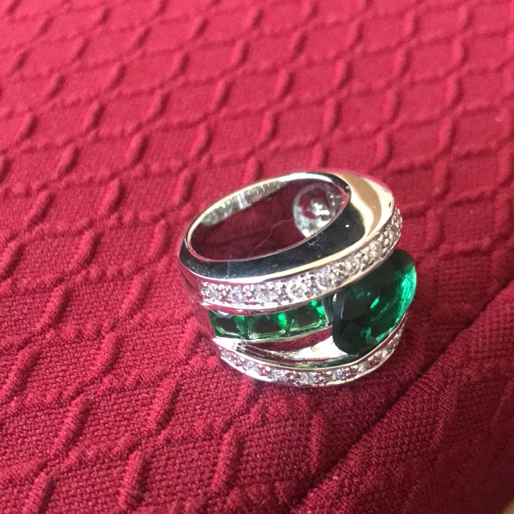 Silver Ring - Picture 2 of 14